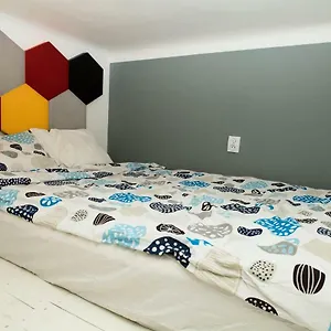 apartament-zelazna.warsawhotelspoland.com/
